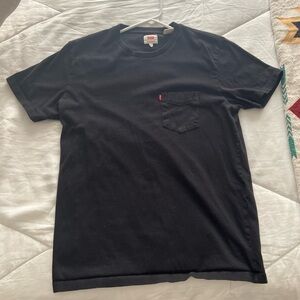 Levi’s One Pocket T-Shirt - slim fit medium